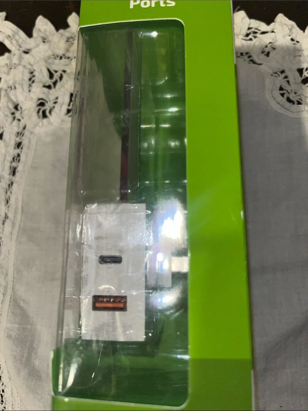 White Night Light Charger with Motion Detector and USB-A/USB-C Ports